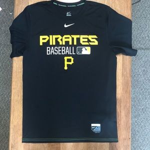 Nike Dri-Fit Pittsburgh Pirates T-Shirt
